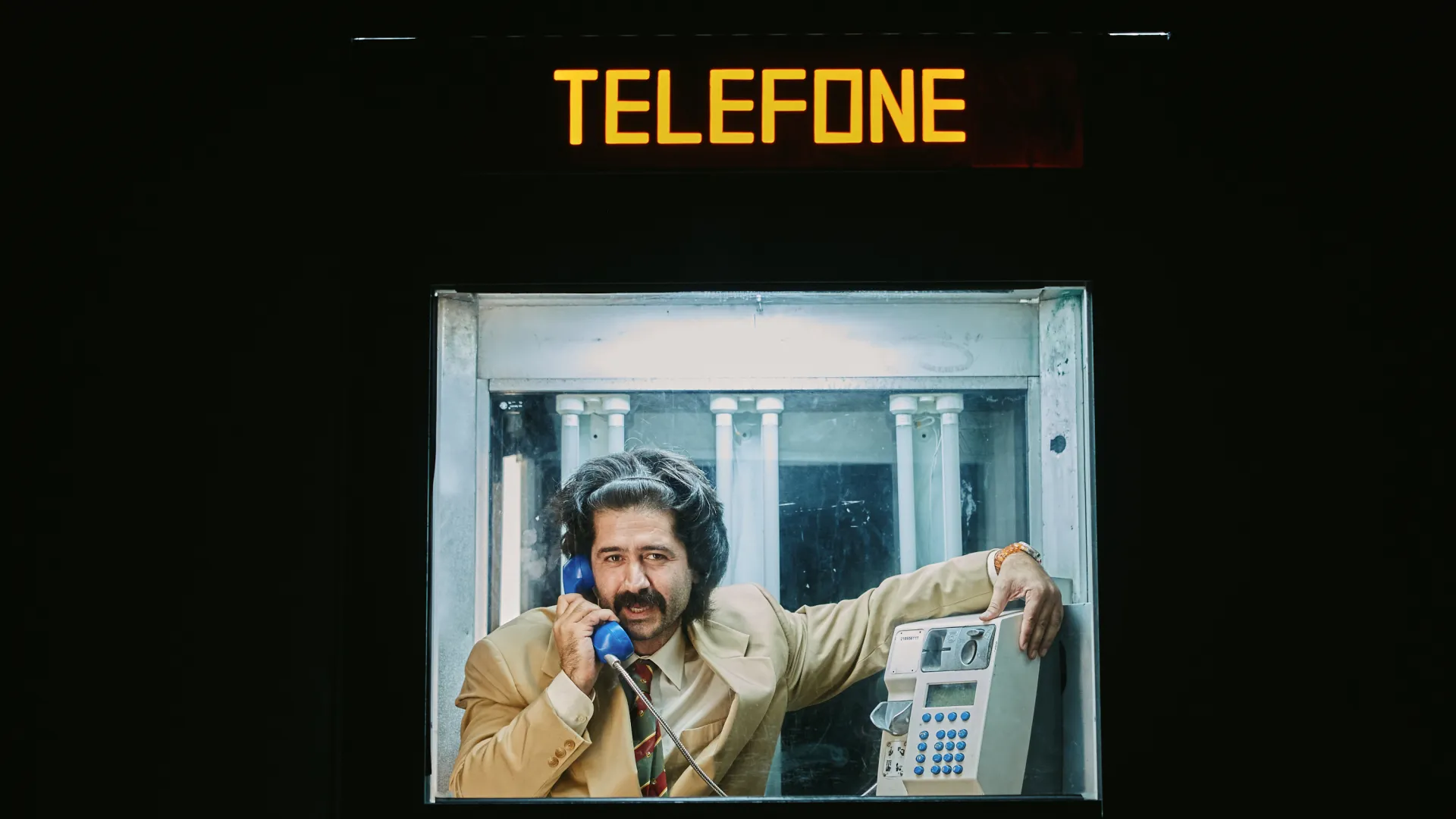 O último telefone público de Lisboa ©Filipe Ferreira, TNDMII