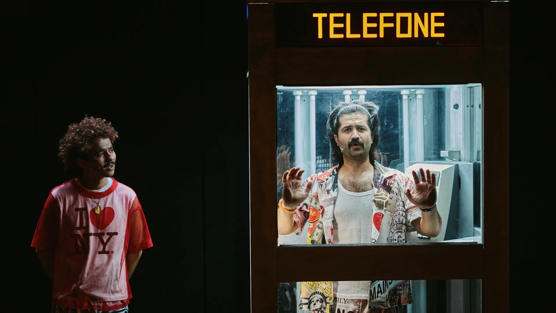 O último telefone público de Lisboa ©Filipe Ferreira, TNDMII