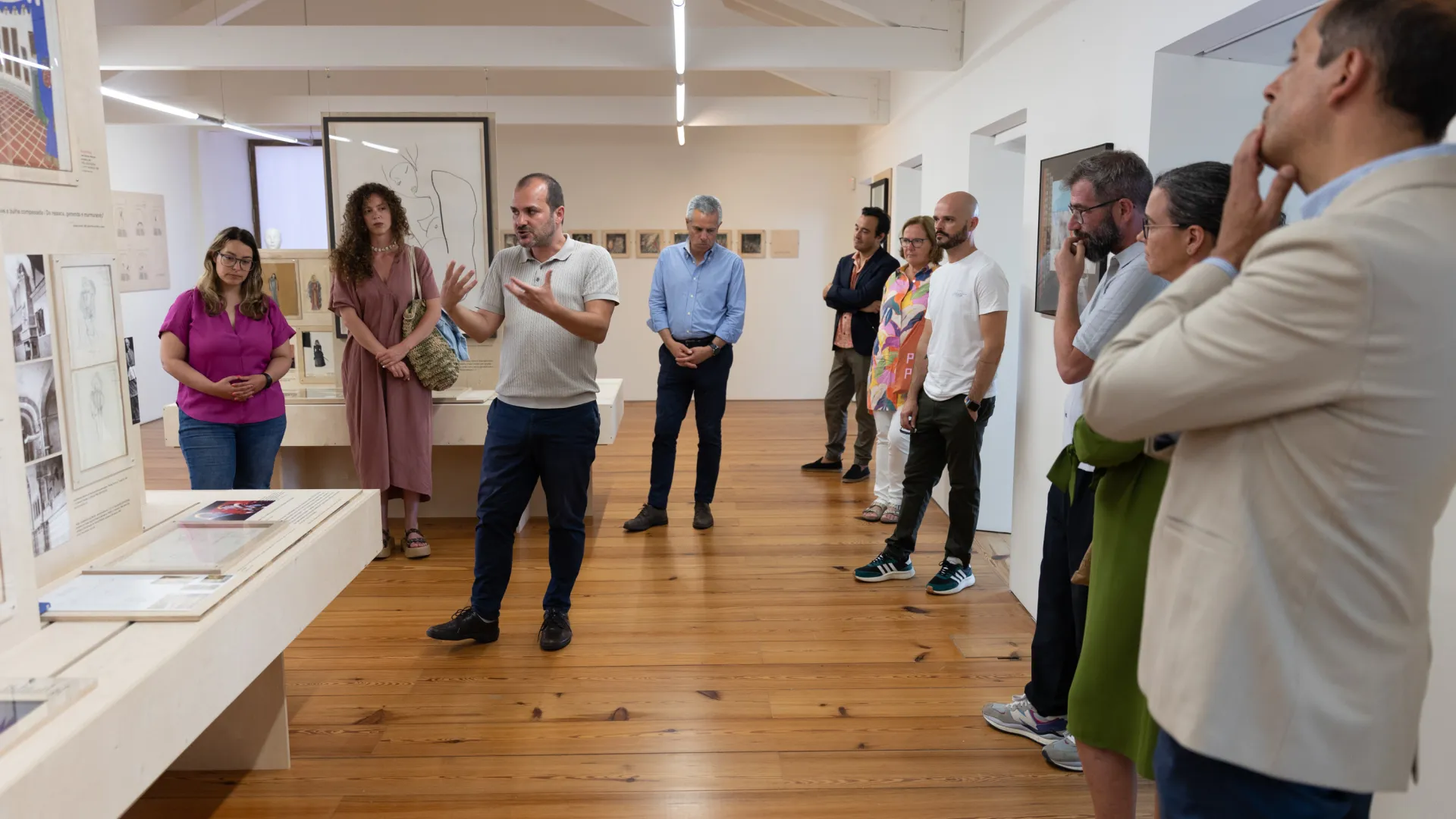 2023_07_08_arquipelago_inauguracao_da_exposicao_yquem_es_tu_debate_blackbox_83_53074674664d114b8e94a5.jpg 2023_07_08_arquipelago_inauguracao_da_exposicao_yquem_es_tu_debate_blackbox_83_53074674664d114b8e94a5.jpg